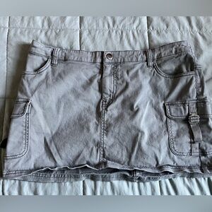 NWOT Wild Fable gray skirt, sz 12